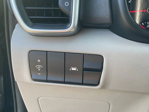 Used 2020 Kia Sportage LX image 24