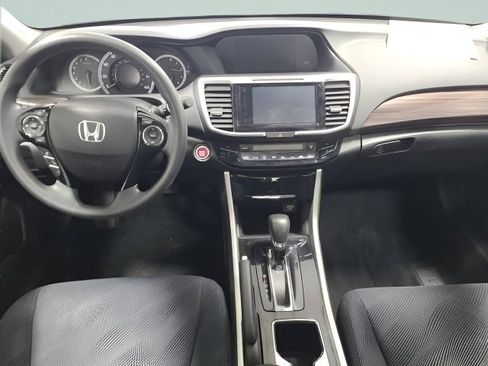 Used 2017 Honda Accord EX image 23