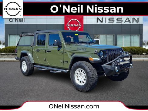 Used 2022 Jeep Gladiator Sport AWD/4WD image 1