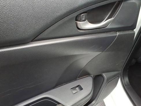 Used 2019 Honda Civic LX image 22