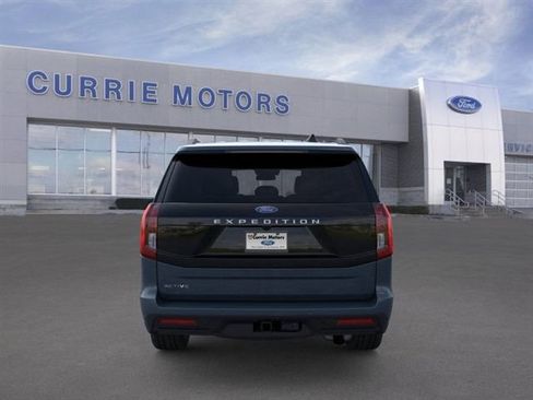 New 2025 Ford Expedition Active image 5
