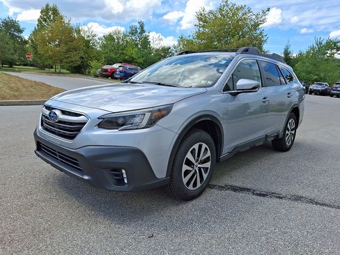Used 2020 Subaru Outback Premium w/ Popular Package #1 image 3