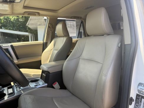 Used 2017 Toyota 4Runner Limited AWD/4WD image 12