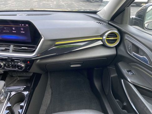 Used 2024 Chevrolet Trax ACTIV w/ Sunroof Package image 28