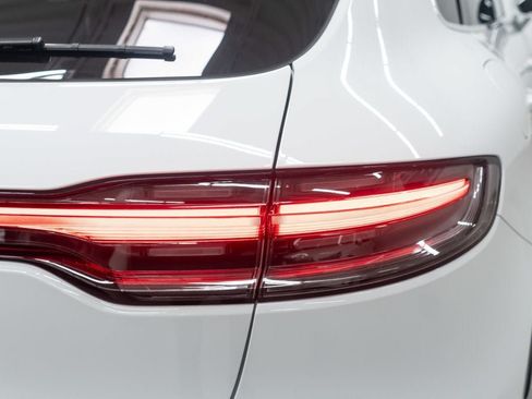 Used 2024 Porsche Macan S AWD/4WD image 52