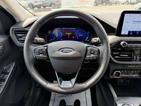 Certified 2022 Ford Escape Titanium w/ Class II Trailer Tow Package AWD/4WD image 16