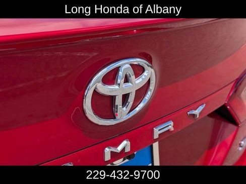 Used 2023 Toyota Camry SE FWD image 10