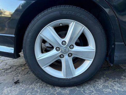 Used 2011 Toyota Camry SE image 9