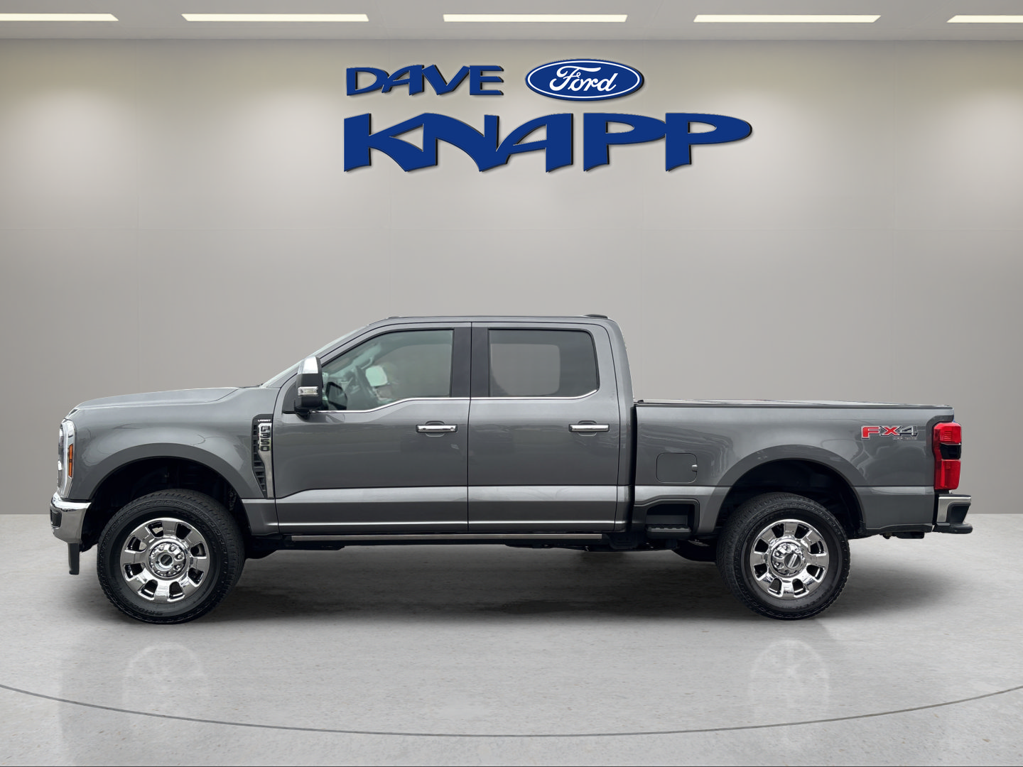 Used 2025 Ford F350 Lariat w/ Lariat Ultimate Package AWD/4WD image 4