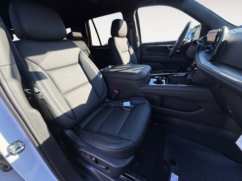 New 2026 Chevrolet Tahoe LS image 19