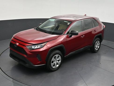 Used 2022 Toyota RAV4 LE FWD image 10