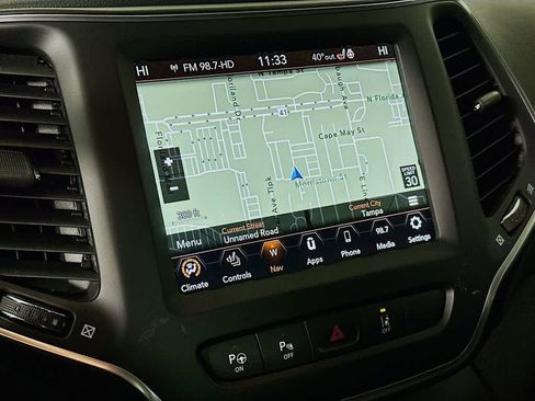 Used 2023 Jeep Cherokee Altitude Lux image 28