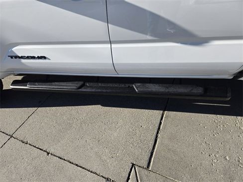 Used 2024 Toyota Tacoma TRD Off-Road image 11