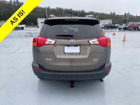 Used 2014 Toyota RAV4 XLE image 10