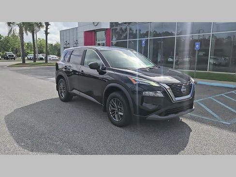 Used 2023 Nissan Rogue S FWD image 18