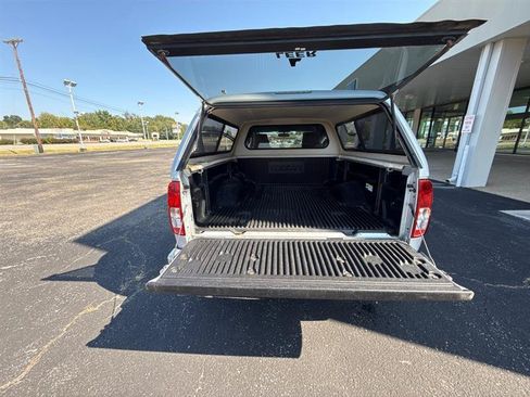Used 2014 Nissan Frontier S w/ S Preferred Package RWD image 17