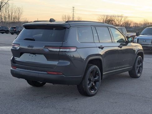 New 2026 Jeep Grand Cherokee L Limited w/ Limited Altitude Package AWD/4WD image 3