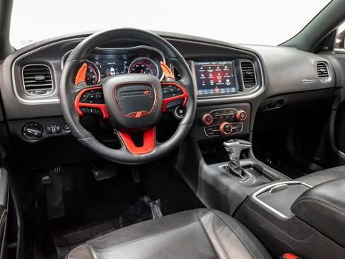 Used 2018 Dodge Charger GT AWD/4WD image 8