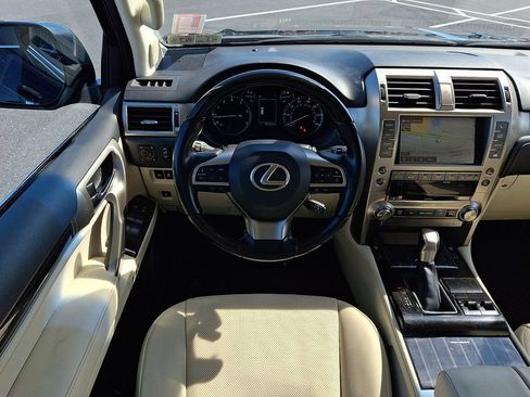 Used 2021 Lexus GX 460 Premium w/ Premium Package AWD/4WD image 14