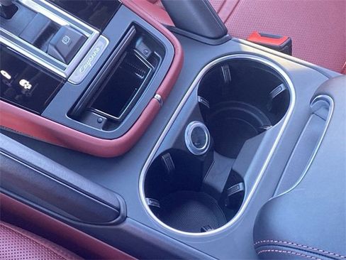 Used 2023 Porsche Cayenne S Platinum w/ Premium Package Plus image 32