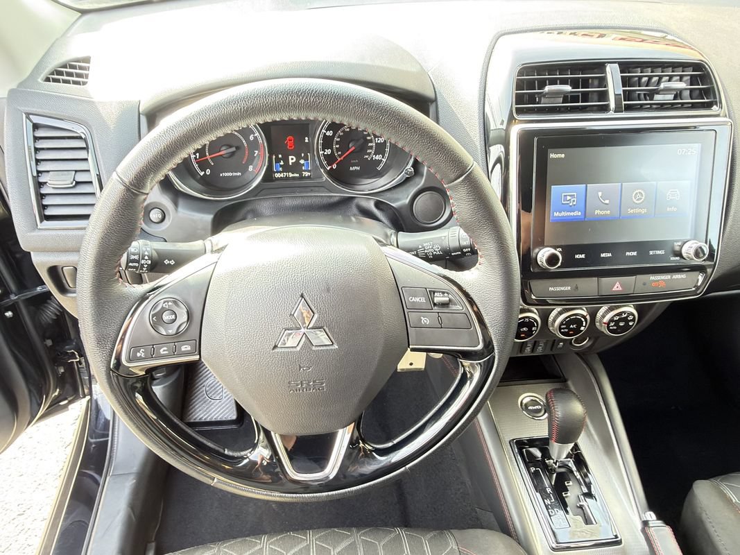 Used 2024 Mitsubishi Outlander Sport LE AWD/4WD image 12