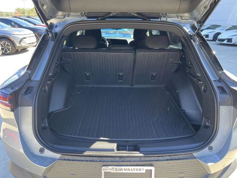 New 2026 Chevrolet Equinox EV LT image 25