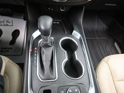 Used 2023 Chevrolet Traverse LT w/ LT Premium Package image 11