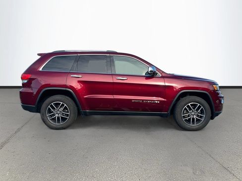 Used 2019 Jeep Grand Cherokee Limited w/ Trailer Tow Group IV AWD/4WD image 8
