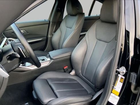 Used 2020 BMW 330i Sedan w/ Driving Assistance Package RWD image 8
