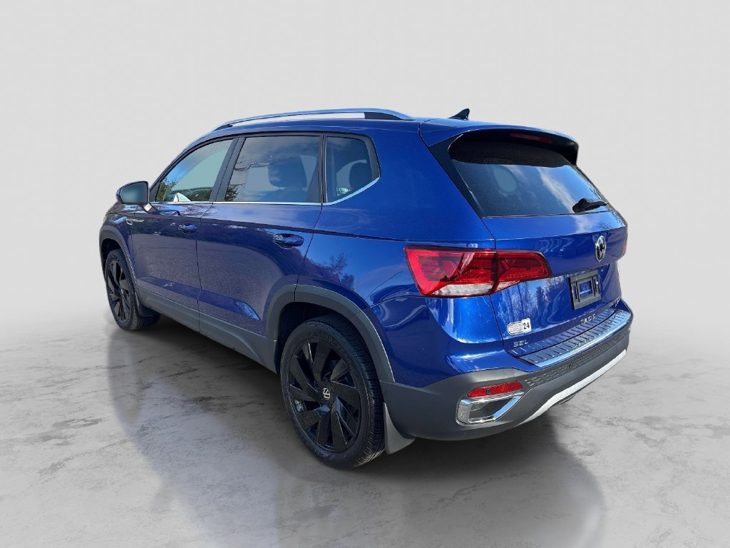 Certified 2024 Volkswagen Taos SEL AWD/4WD image 3