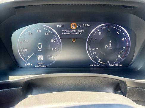 Used 2019 Volvo XC40 T5 R-Design AWD/4WD image 12