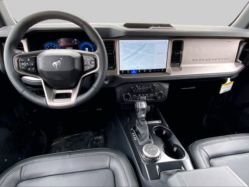 New 2026 Ford Bronco Outer Banks AWD/4WD image 5