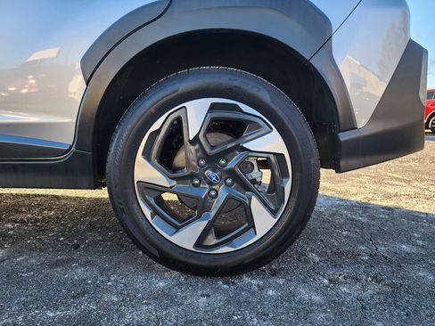 Used 2024 Subaru Crosstrek 2.5i Limited w/ Crosstrek Mirror Package image 18