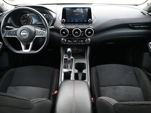 Used 2025 Nissan Sentra SR FWD image 8
