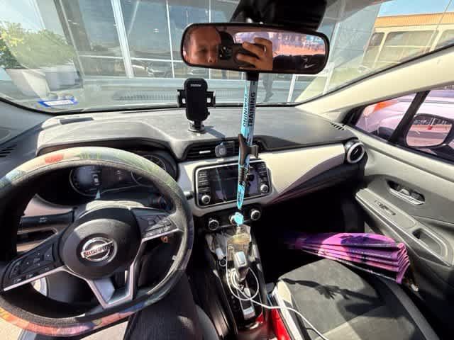 Used 2021 Nissan Versa SV FWD image 8