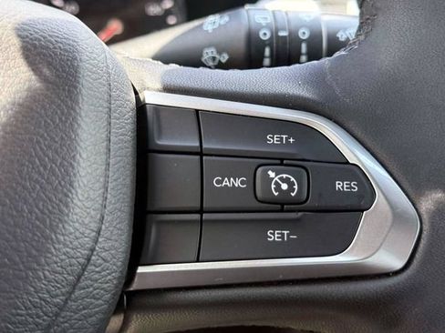 Certified 2024 Jeep Compass Latitude AWD/4WD image 22