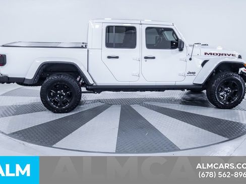Used 2020 Jeep Gladiator Mojave AWD/4WD image 11