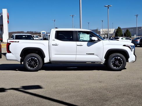 New 2025 Toyota Tundra SR5 AWD/4WD image 7