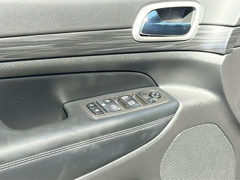 Used 2021 Jeep Grand Cherokee Laredo X image 22