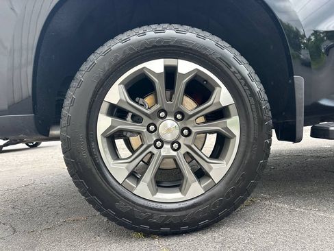 Used 2024 Chevrolet Silverado 1500 High Country w/ Technology Package AWD/4WD image 18