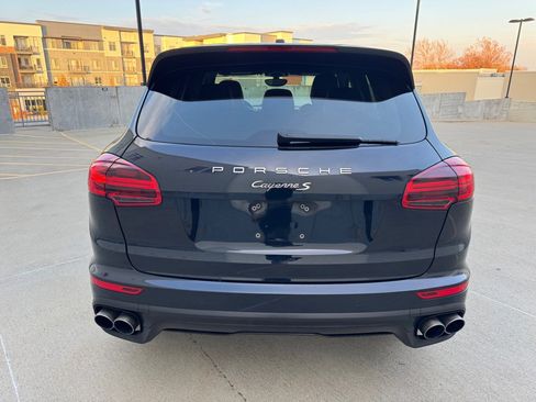 Used 2018 Porsche Cayenne S image 4