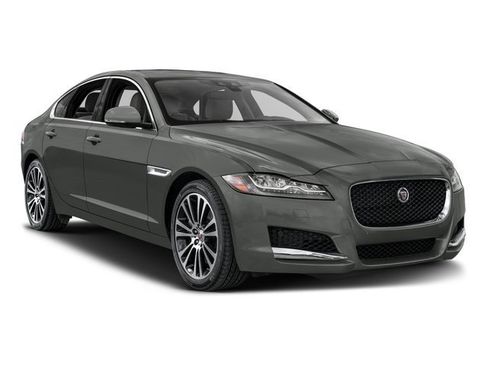 Used 2016 Jaguar XF Prestige RWD image 7