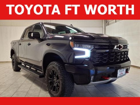 Used 2022 Chevrolet Silverado 1500 ZR2 w/ Technology Package image 1