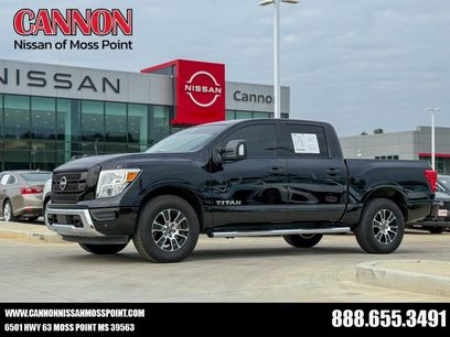 Used 2024 Nissan Titan SV w/ SV Convenience Package