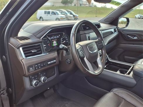 Used 2021 GMC Yukon Denali w/ Denali Premium Package image 50