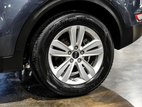 Used 2018 Kia Sportage LX FWD image 58