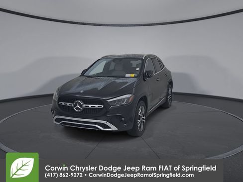 Used 2025 Mercedes-Benz GLA 250 4MATIC image 6