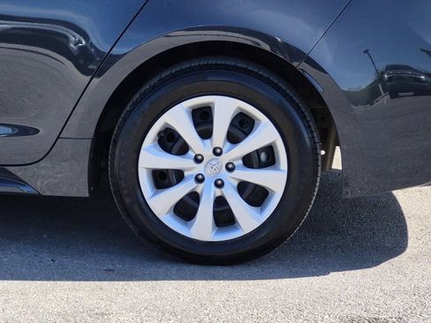 Certified 2025 Toyota Corolla LE FWD image 21