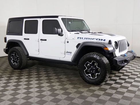 Used 2022 Jeep Wrangler Unlimited Rubicon 4xe w/ Cold Weather Group AWD/4WD image 22