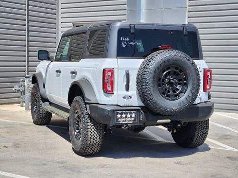 New 2026 Ford Bronco Outer Banks AWD/4WD image 3